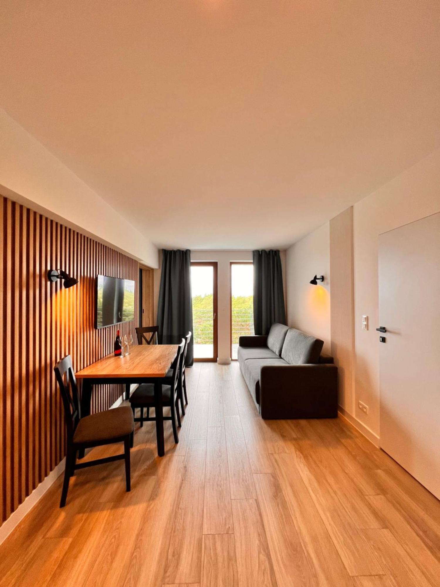 Columbus Hotel Rowy  Bagian luar foto